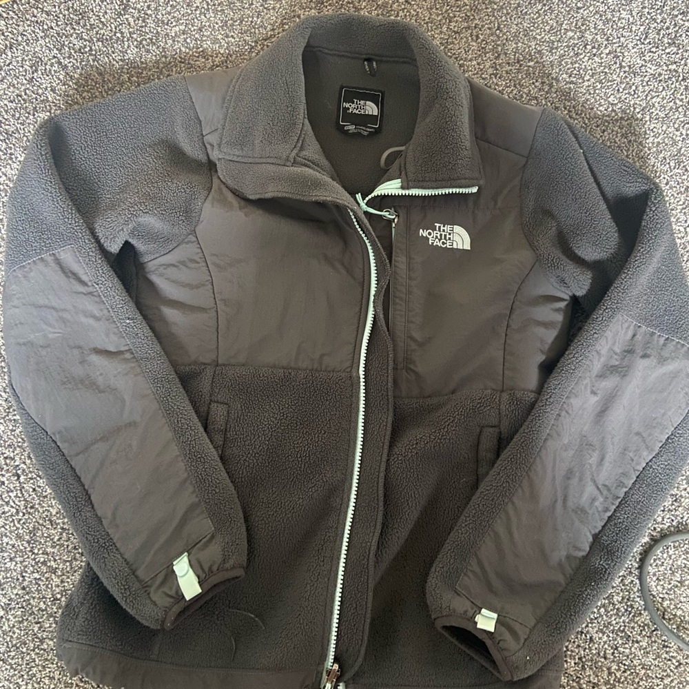 Women’s North Face fleece